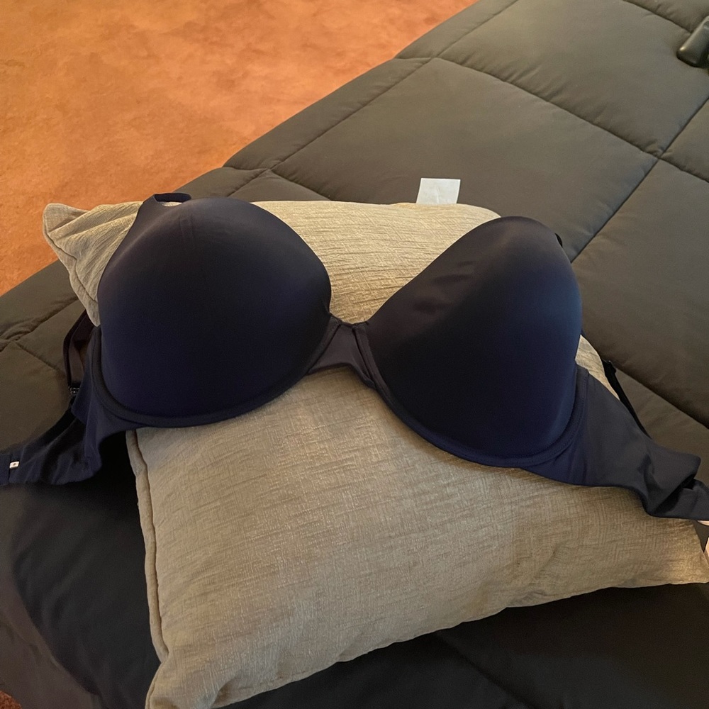 Victoria's Secret blue Demi bra 38DD like new